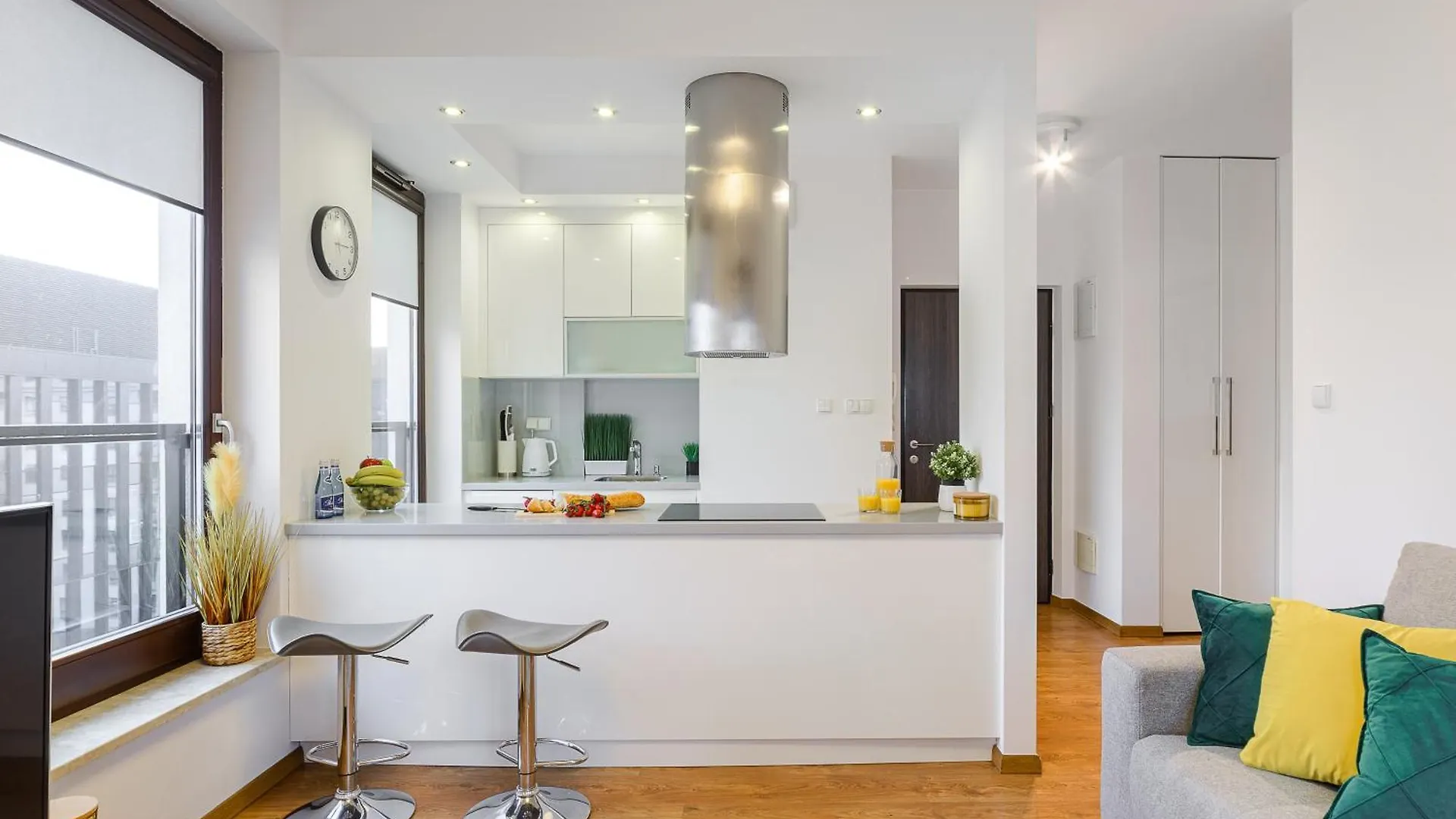 Premium Apartments With Free Parking Near Muzeum Powstania Warschau 0*,